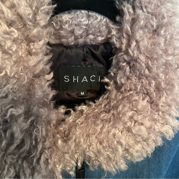 Denim jacket with faux fur sleeves size M shaci jacket with pockets - Picture 3 of 4